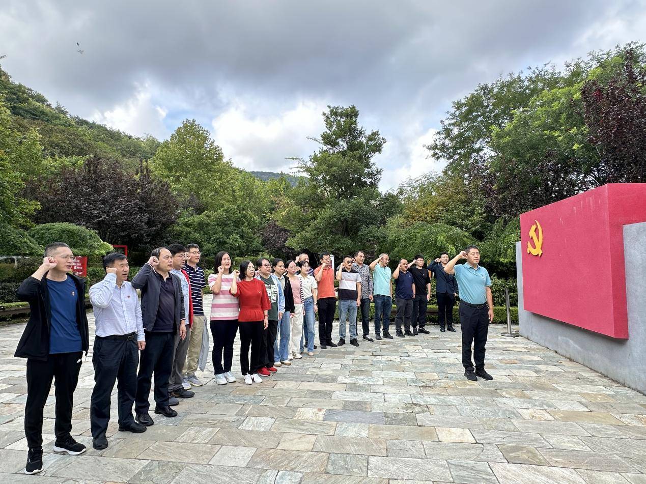 1747395048515037518.jpg 1747395048515037518.jpg